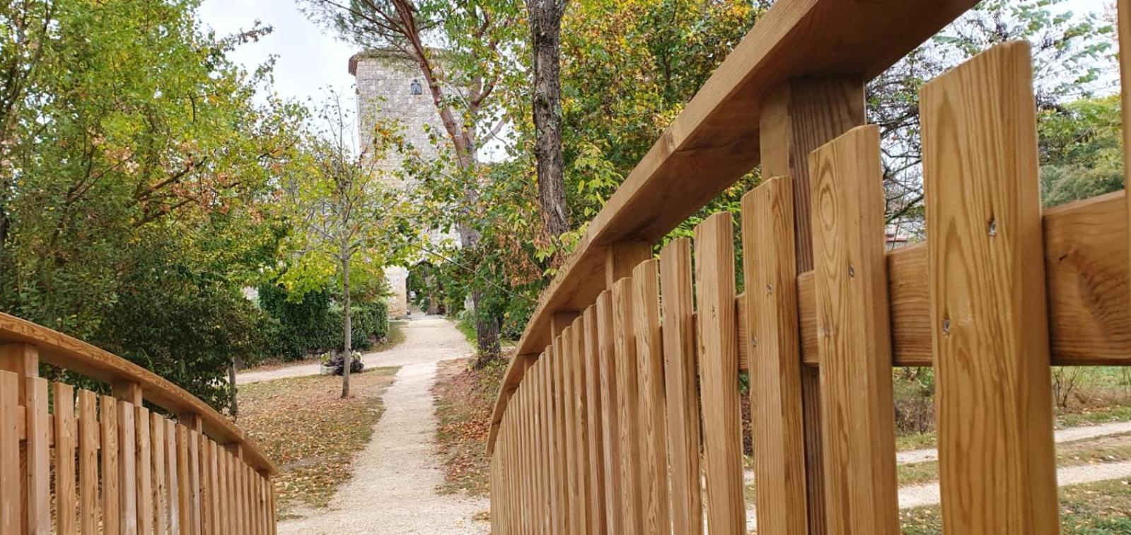 La Maison Des Cornieres Fourcès エクステリア 写真