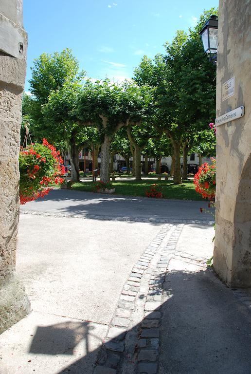 La Maison Des Cornieres Fourcès エクステリア 写真